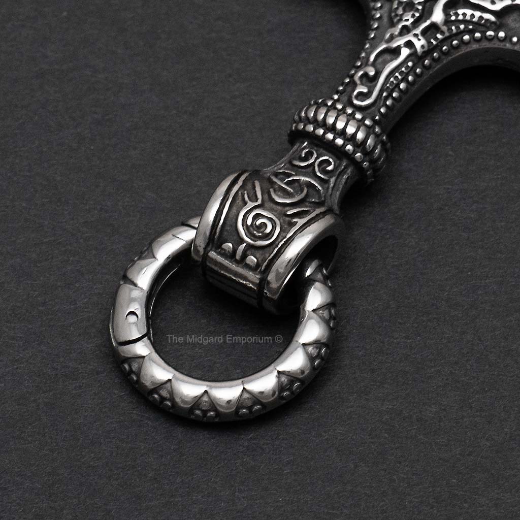 22mm Stainless Steel Fleur-de-lis Spring Gate Ring