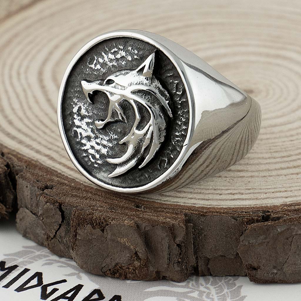 Amazon.com: Silver Wolf Ring for Men ~ Werewolf Ring ~ Silver Wolf Ring ~  Mens Silver Ring ~ Wolf Head Ring ~ 925 Sterling Silver, : Clothing, Shoes  & Jewelry